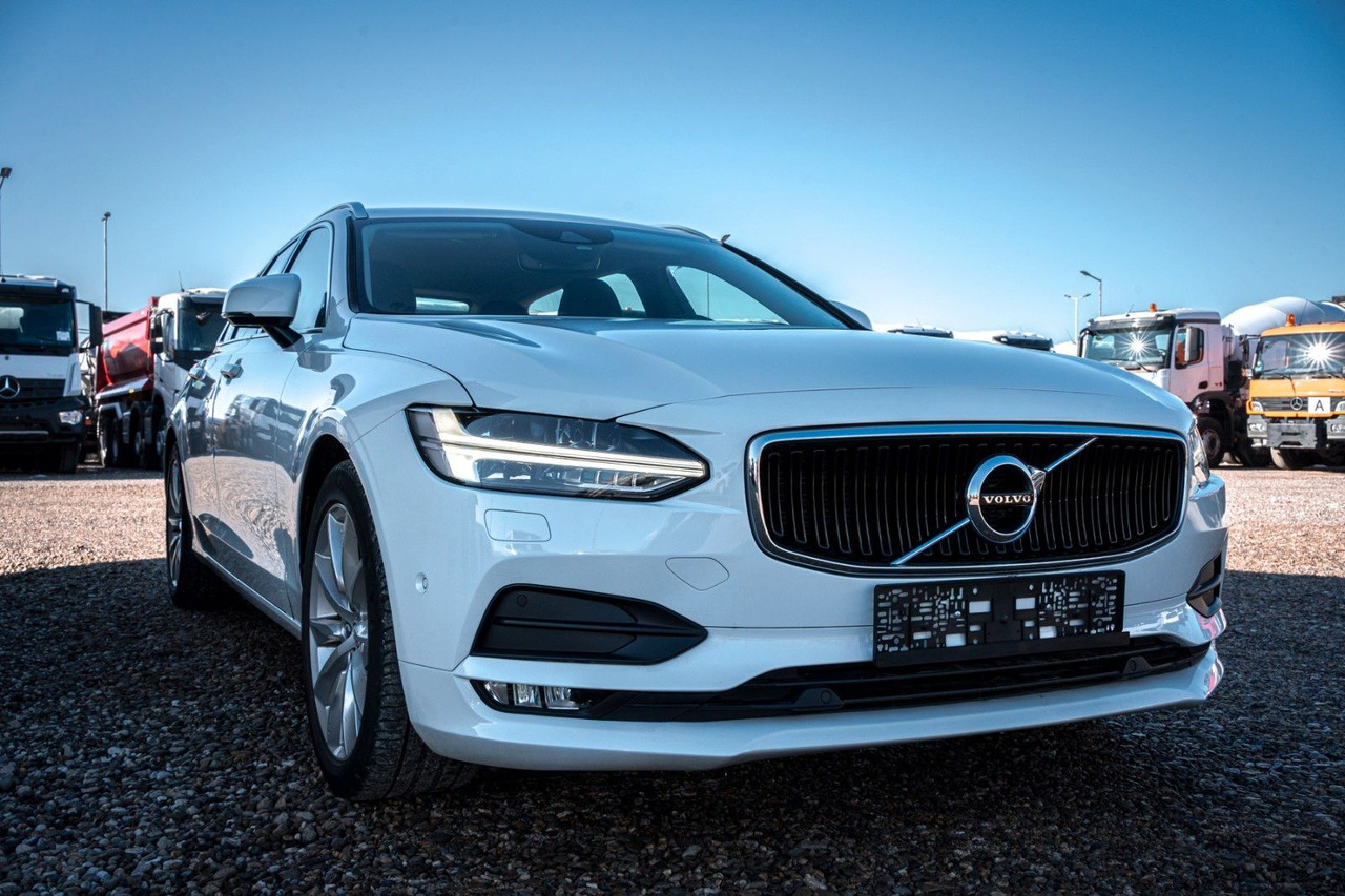 Volvo V90 D4 Momentum 2.0D - Carro perua: foto 4 Volvo V90 D4 Momentum 2.0D - Carro perua: foto 4