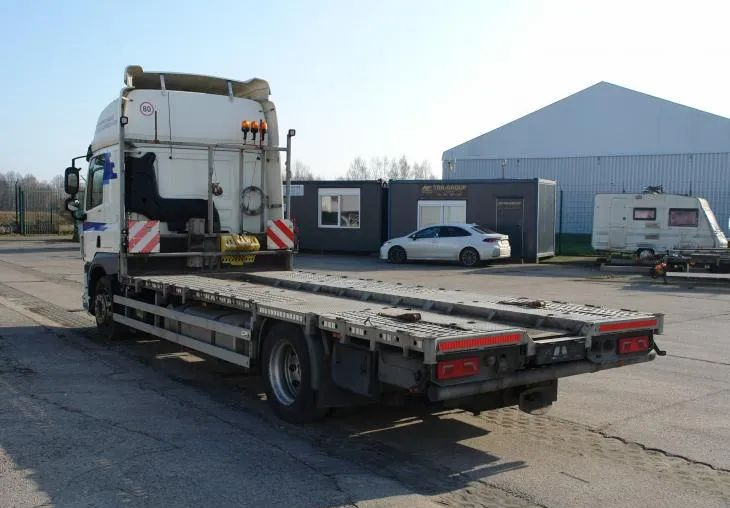 DAF CF 410 EURO 6 Laweta - Platforma super stan - Camião de caixa aberta/ Plataforma: foto 5 DAF CF 410 EURO 6 Laweta - Platforma super stan - Camião de caixa aberta/ Plataforma: foto 5