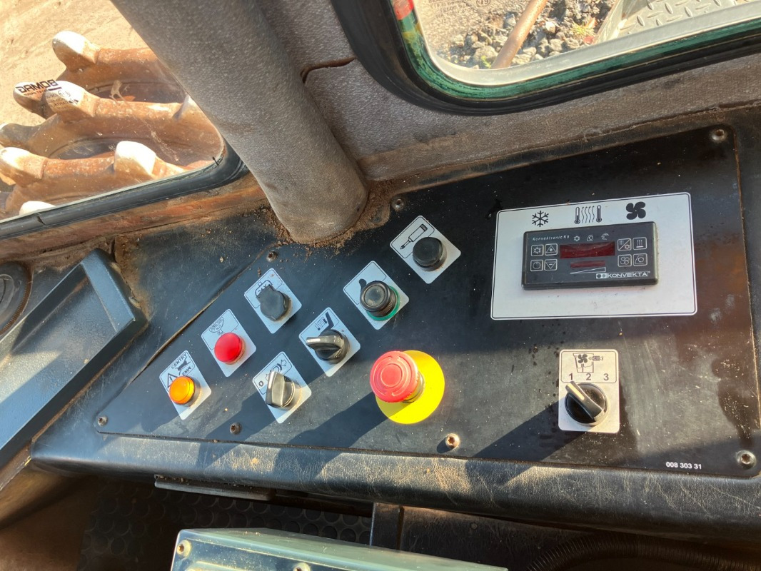 Compactador BOMAG DE BC 772 RB-2 Stage IIIa/Tier 3: foto 6 Compactador BOMAG DE BC 772 RB-2 Stage IIIa/Tier 3: foto 6