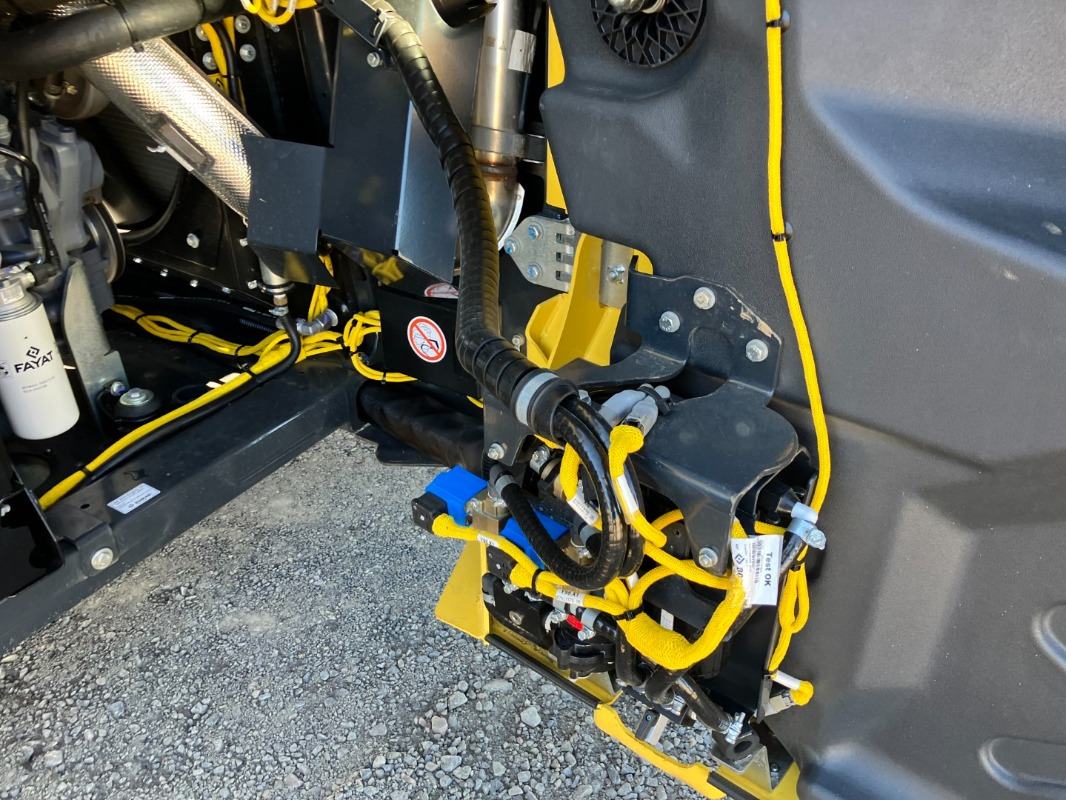 BOMAG DE BW 174 APO-4v Stage V/Tier 4f - Compactador de asfalto: foto 5 BOMAG DE BW 174 APO-4v Stage V/Tier 4f - Compactador de asfalto: foto 5