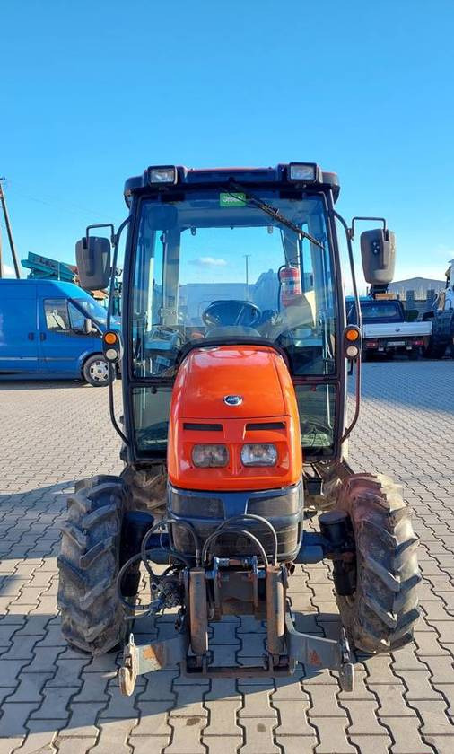 Kioti EX50 HST 50KM klimatyzacja przedni TUZ - Trator: foto 3 Kioti EX50 HST 50KM klimatyzacja przedni TUZ - Trator: foto 3