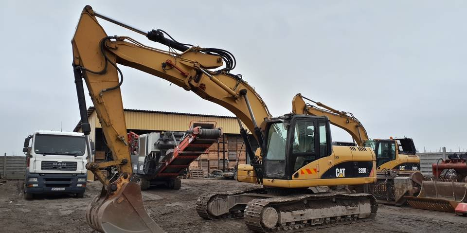 Koparka Caterpillar 320DL + long reach 16,5m - Escavadora de rastos: foto 1 Koparka Caterpillar 320DL + long reach 16,5m - Escavadora de rastos: foto 1