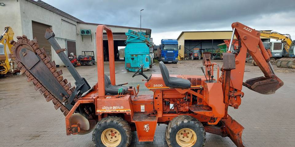 Koparka łańcuchowa Ditch Witch 3500DD - Colocadora de tubagem: foto 4 Koparka łańcuchowa Ditch Witch 3500DD - Colocadora de tubagem: foto 4