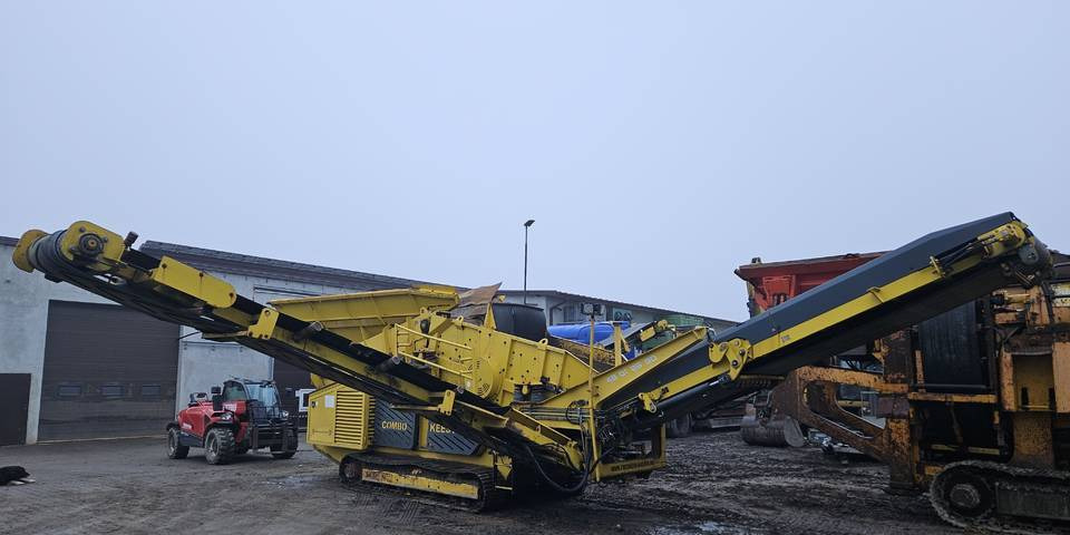 Przesiewacz mobilny Keestrack Combo 17t - Peneira vibratória: foto 1 Przesiewacz mobilny Keestrack Combo 17t - Peneira vibratória: foto 1