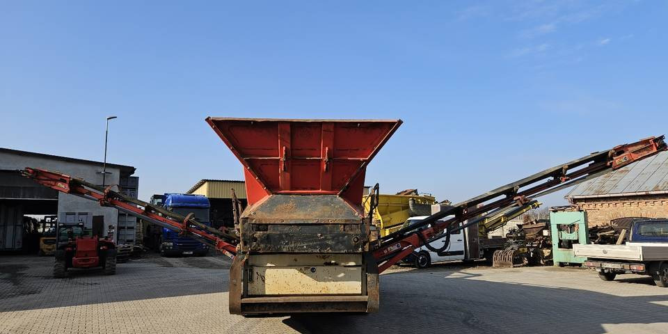 Peneira vibratória Przesiewacz mobilny Sandvik QE241 tylko 2980 h: foto 8