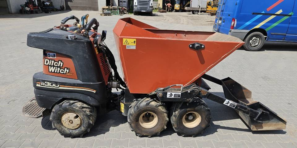 Wozidło samozaładowcze Ditch Witch R300 koparka łańcuchowa - Tombador: foto 5 Wozidło samozaładowcze Ditch Witch R300 koparka łańcuchowa - Tombador: foto 5