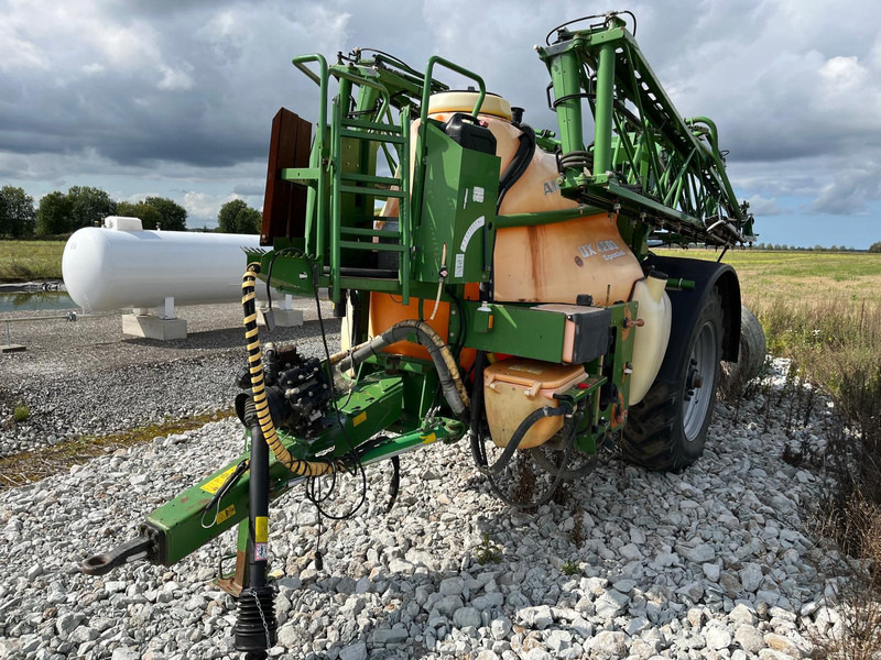 Amazone UX 4200 Special - Pulverizador agricola: foto 2 Amazone UX 4200 Special - Pulverizador agricola: foto 2