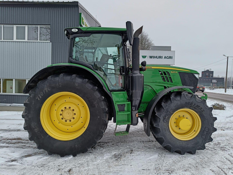 John Deere 6215R - Trator: foto 2 John Deere 6215R - Trator: foto 2