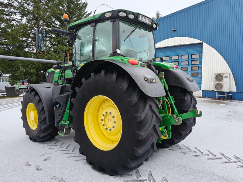 John Deere 6215R - Trator: foto 5 John Deere 6215R - Trator: foto 5