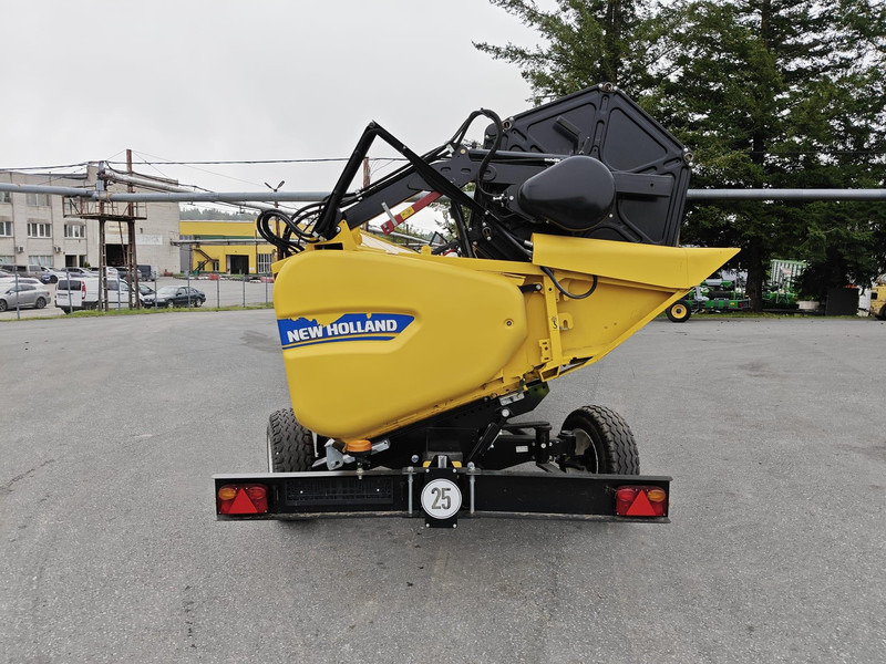 Ceifeira debulhadora New Holland CX 8.90: foto 12