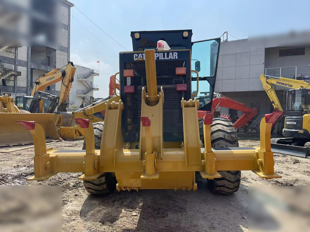 CATERPILLAR 140K - Motoniveladora: foto 4 CATERPILLAR 140K - Motoniveladora: foto 4