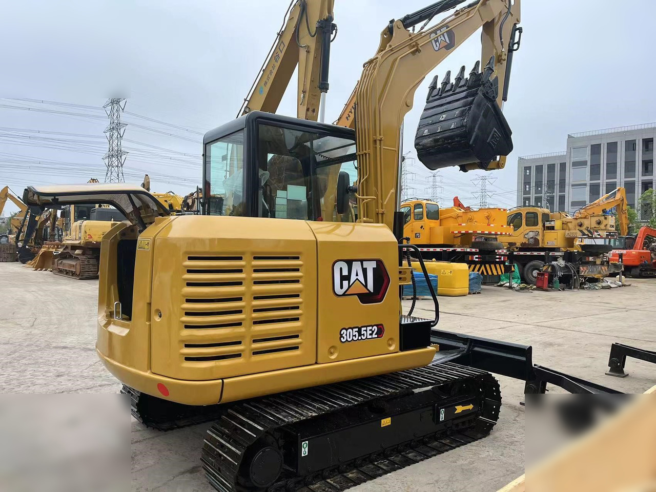 CATERPILLAR 305.5E2 - Mini escavadeira: foto 2 CATERPILLAR 305.5E2 - Mini escavadeira: foto 2