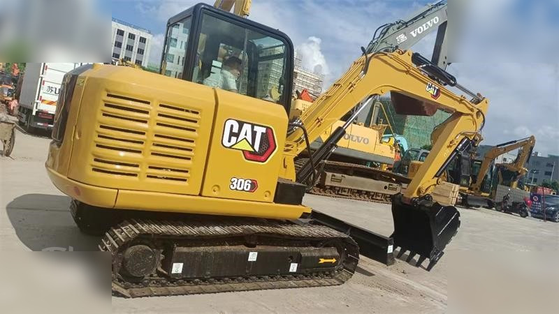 CATERPILLAR 306E2 - Escavadora de rastos: foto 1 CATERPILLAR 306E2 - Escavadora de rastos: foto 1