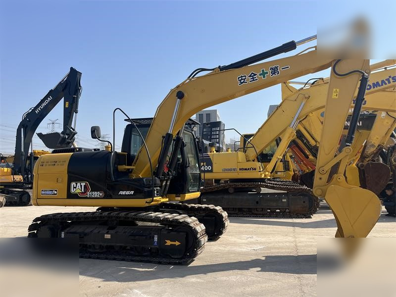 CATERPILLAR 312D2 GC - Escavadora de rastos: foto 1 CATERPILLAR 312D2 GC - Escavadora de rastos: foto 1