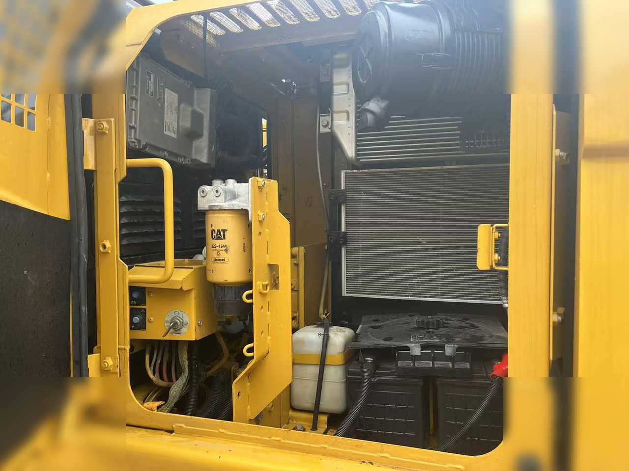 CATERPILLAR 312D2 GC - Escavadora de rastos: foto 4 CATERPILLAR 312D2 GC - Escavadora de rastos: foto 4