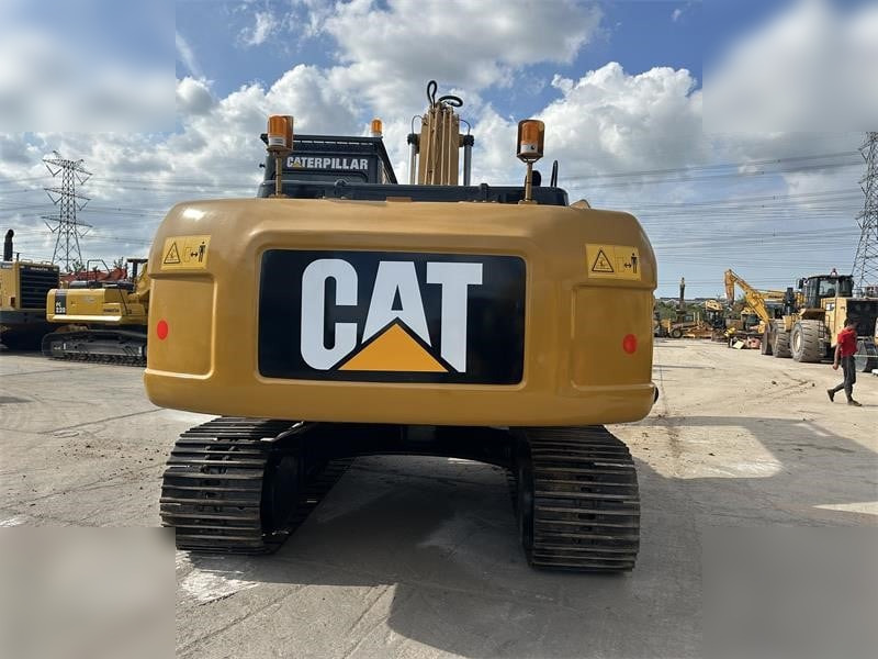 Escavadora de rastos CATERPILLAR 320D: foto 6