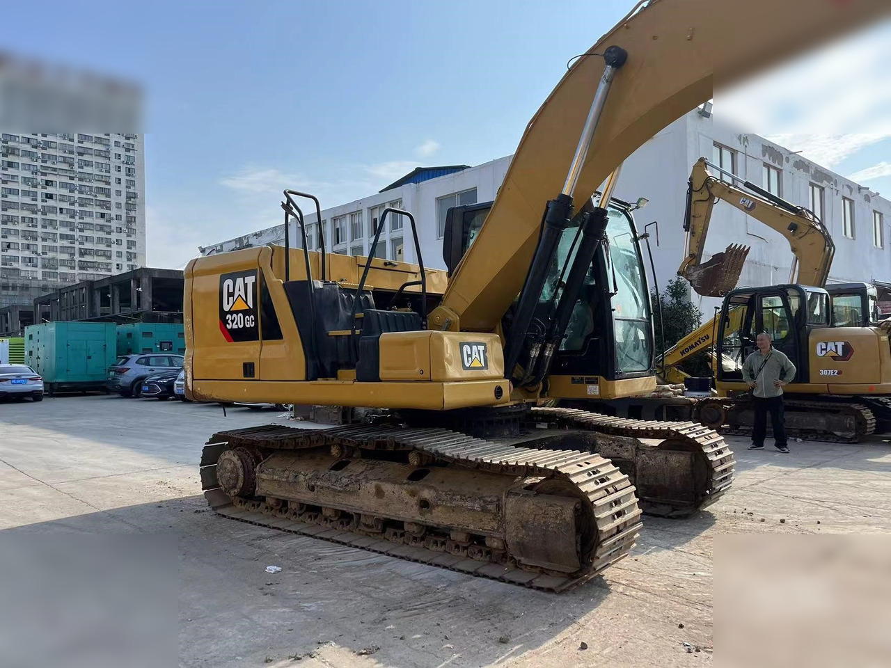 CATERPILLAR 320GC - Escavadora de rastos: foto 4 CATERPILLAR 320GC - Escavadora de rastos: foto 4