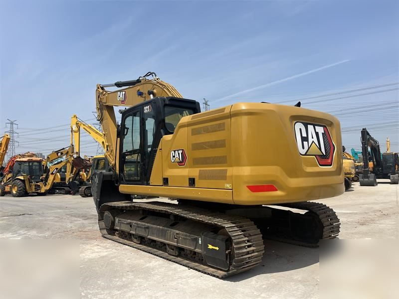 CATERPILLAR 323 - Escavadora de rastos: foto 4 CATERPILLAR 323 - Escavadora de rastos: foto 4