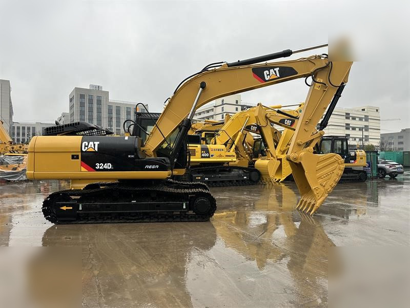 CATERPILLAR 324DL - Escavadora de rastos: foto 2 CATERPILLAR 324DL - Escavadora de rastos: foto 2