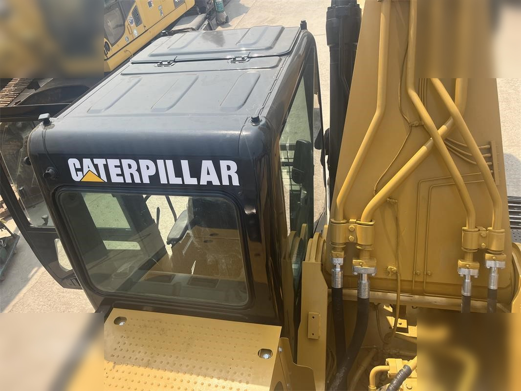 CATERPILLAR 330D - Escavadora de rastos: foto 5 CATERPILLAR 330D - Escavadora de rastos: foto 5