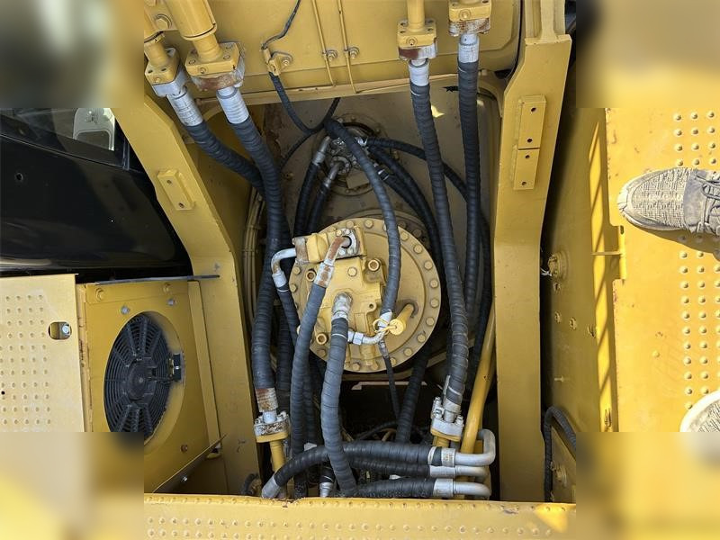 CATERPILLAR 330D - Escavadora de rastos: foto 5 CATERPILLAR 330D - Escavadora de rastos: foto 5