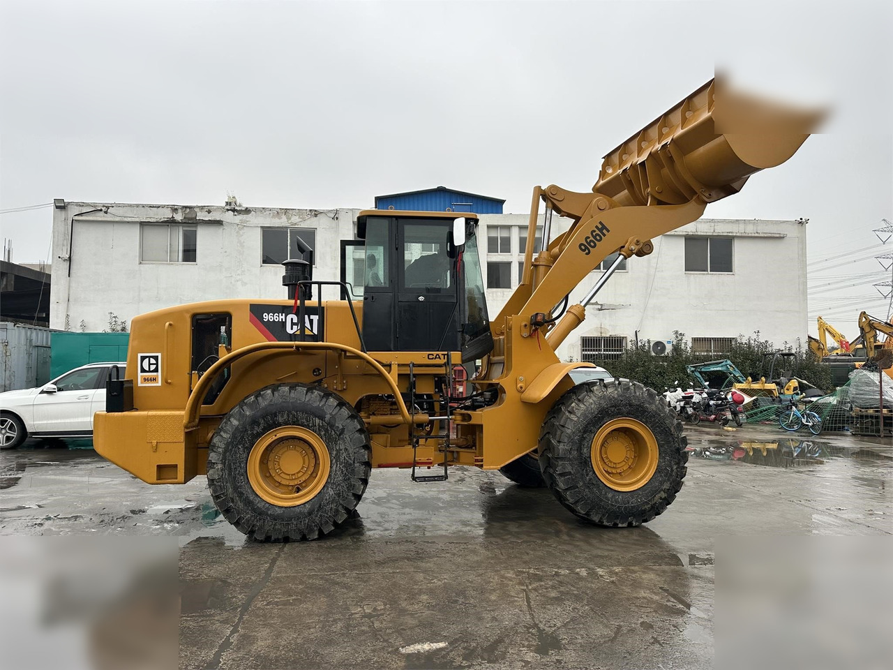 CATERPILLAR 966H - Carregadeira de rodas: foto 1 CATERPILLAR 966H - Carregadeira de rodas: foto 1