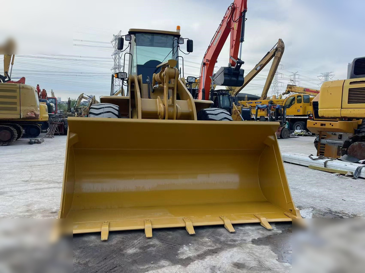 CATERPILLAR 966H - Carregadeira de rodas: foto 2 CATERPILLAR 966H - Carregadeira de rodas: foto 2