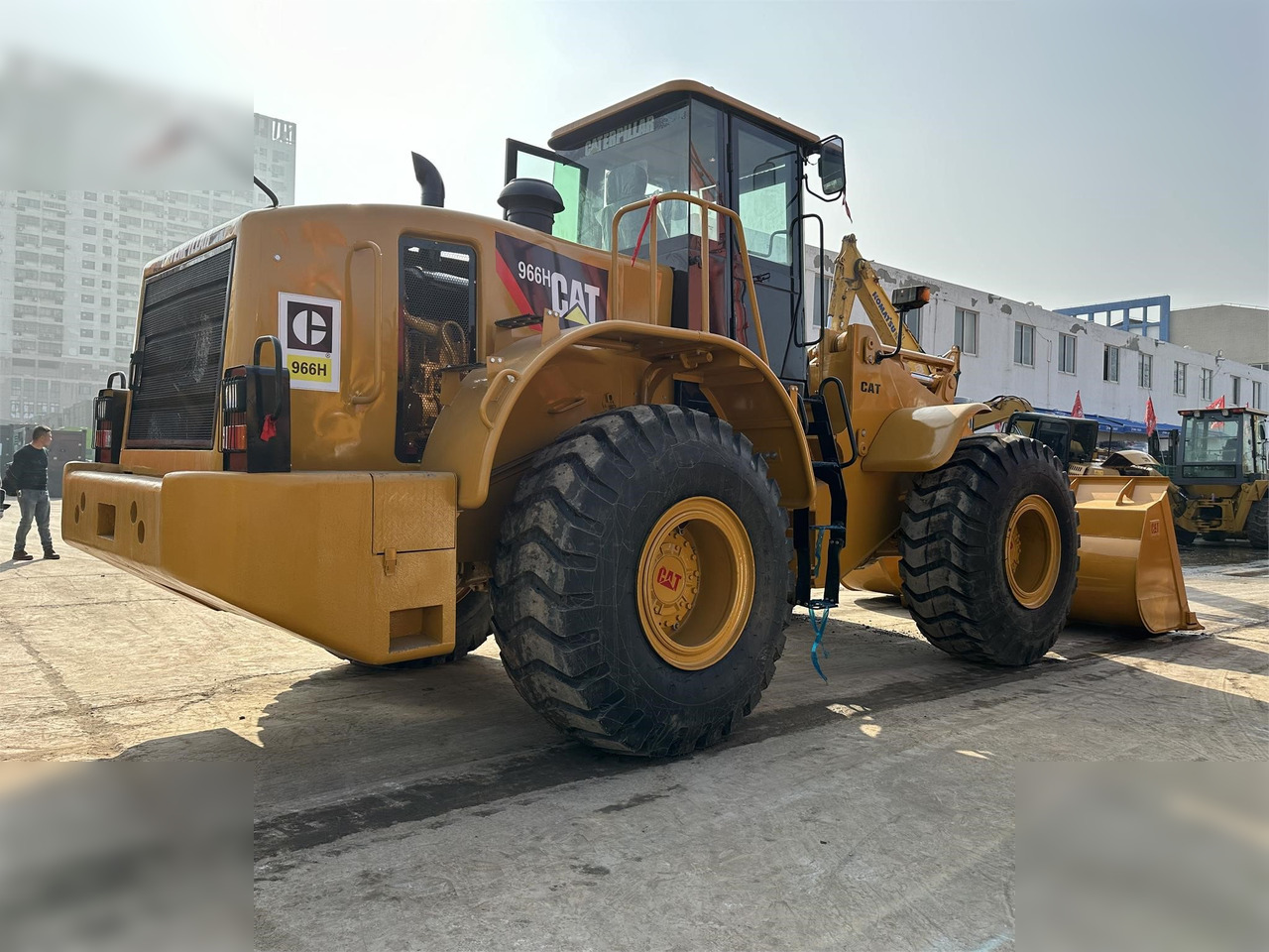 CATERPILLAR 966H - Carregadeira de rodas: foto 3 CATERPILLAR 966H - Carregadeira de rodas: foto 3