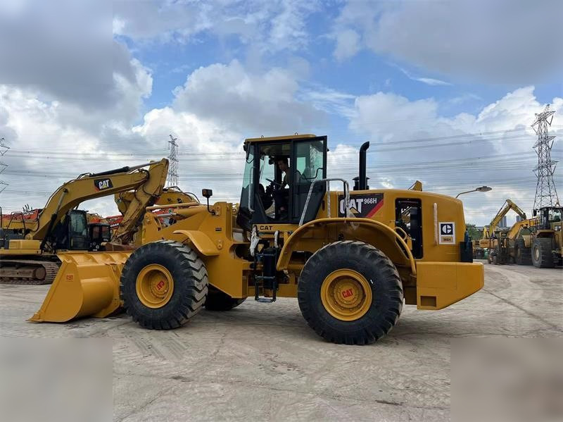 CATERPILLAR 966H - Carregadeira de rodas: foto 1 CATERPILLAR 966H - Carregadeira de rodas: foto 1