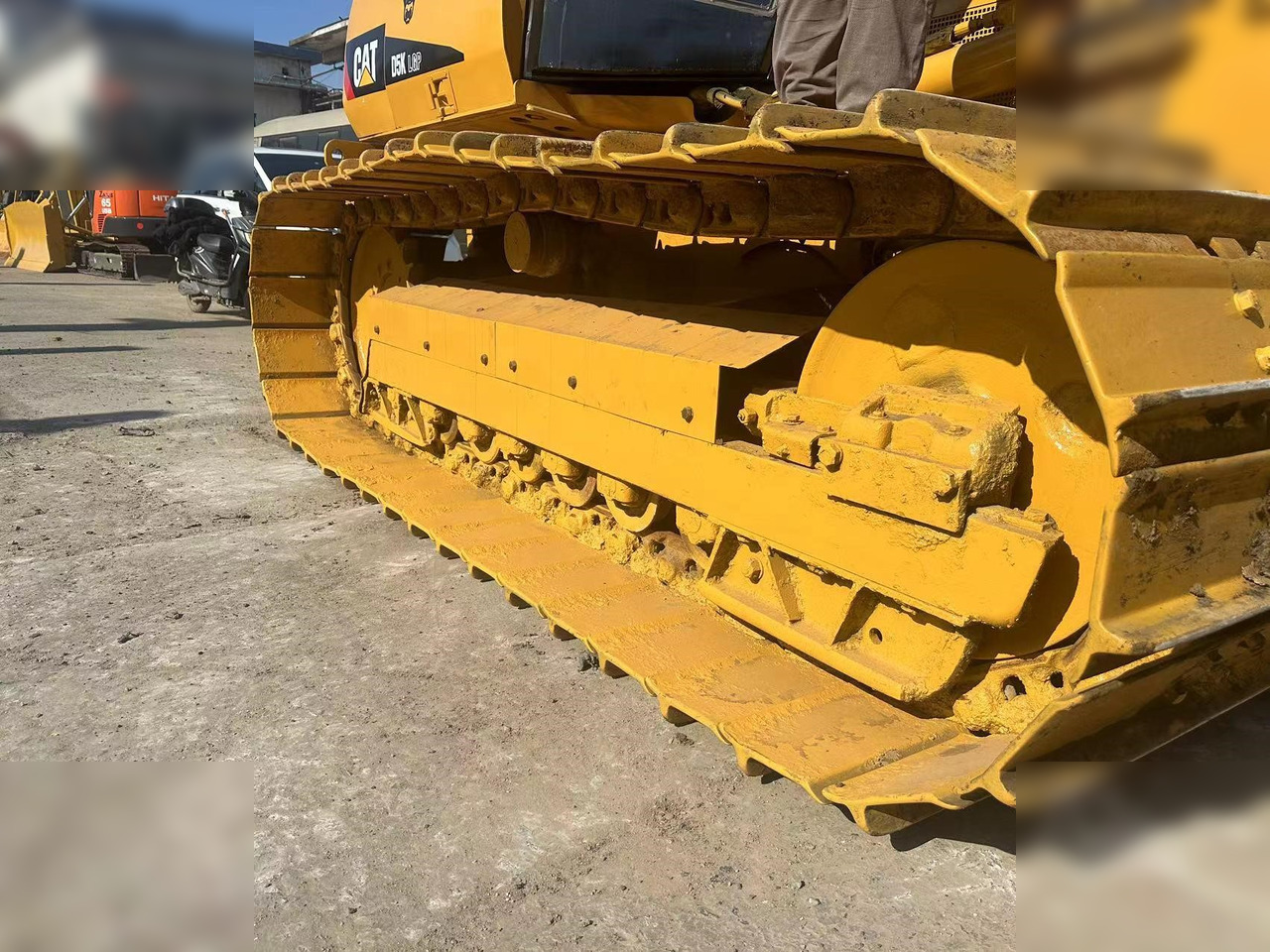 CATERPILLAR D5K LGP - Buldôzer: foto 4 CATERPILLAR D5K LGP - Buldôzer: foto 4