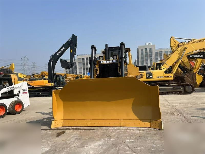 CATERPILLAR D8R - Buldôzer: foto 4 CATERPILLAR D8R - Buldôzer: foto 4