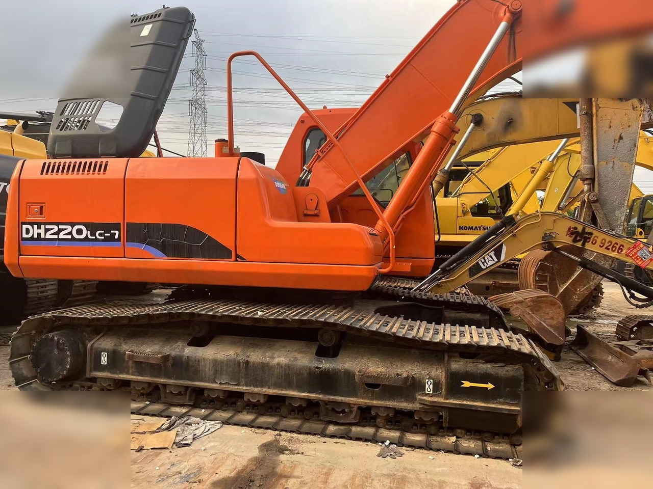 DOOSAN DH220 LC-7 - Escavadora de rastos: foto 4 DOOSAN DH220 LC-7 - Escavadora de rastos: foto 4