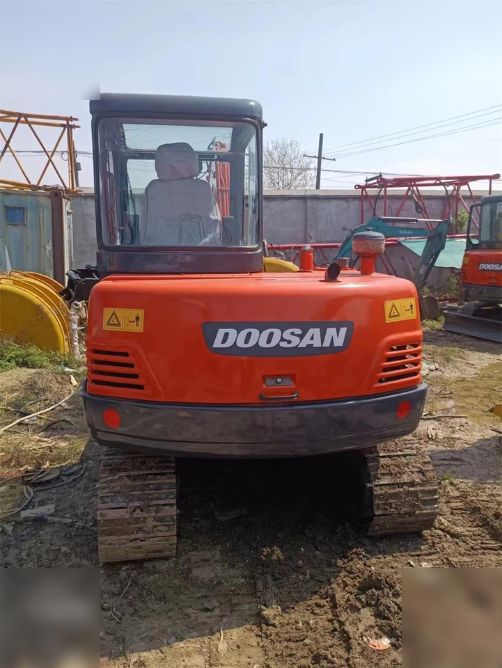 DOOSAN DH55 - Mini escavadeira: foto 3 DOOSAN DH55 - Mini escavadeira: foto 3