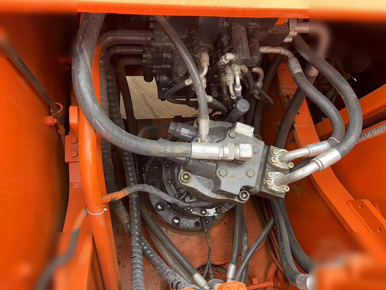 DOOSAN DX225 LC - Escavadora de rastos: foto 5 DOOSAN DX225 LC - Escavadora de rastos: foto 5