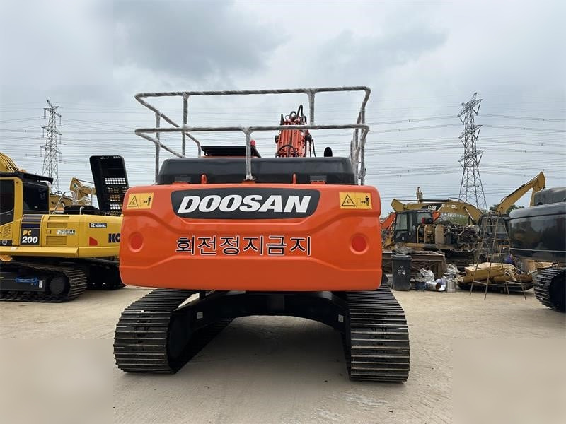 DOOSAN DX260 LC - Escavadora de rastos: foto 3 DOOSAN DX260 LC - Escavadora de rastos: foto 3
