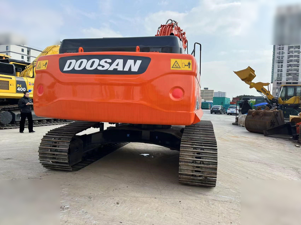 DOOSAN DX300 LC-9C - Escavadora de rastos: foto 5 DOOSAN DX300 LC-9C - Escavadora de rastos: foto 5