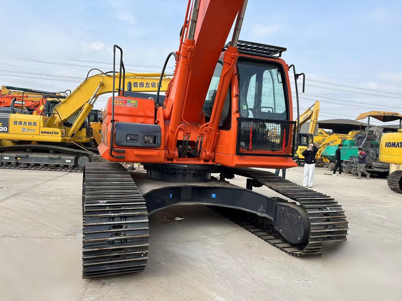 DOOSAN DX300 LC-9C - Escavadora de rastos: foto 3 DOOSAN DX300 LC-9C - Escavadora de rastos: foto 3