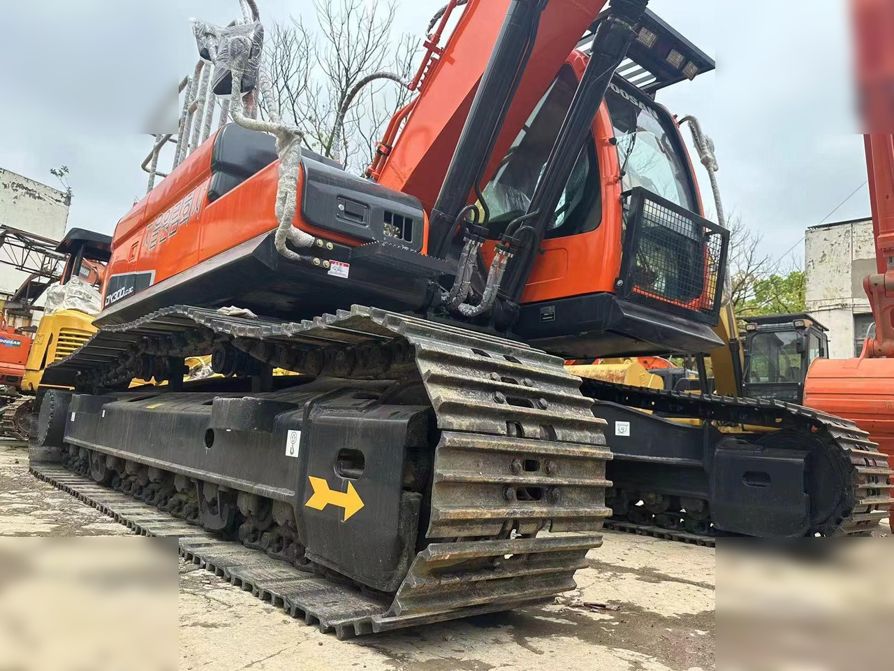 DOOSAN DX300 LC - Escavadora de rastos: foto 4 DOOSAN DX300 LC - Escavadora de rastos: foto 4