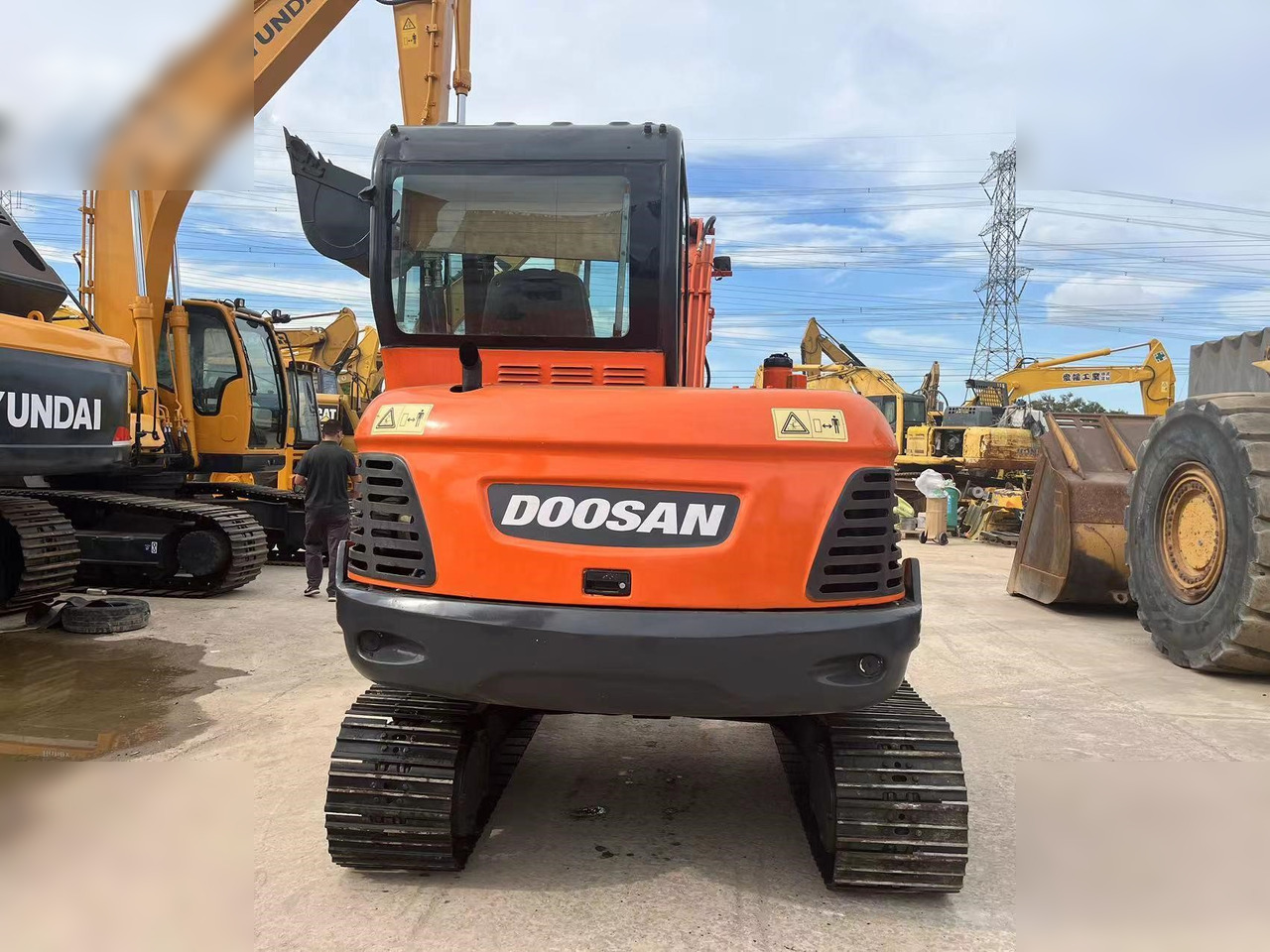 DOOSAN DX60-9C - Escavadora de rastos: foto 4 DOOSAN DX60-9C - Escavadora de rastos: foto 4