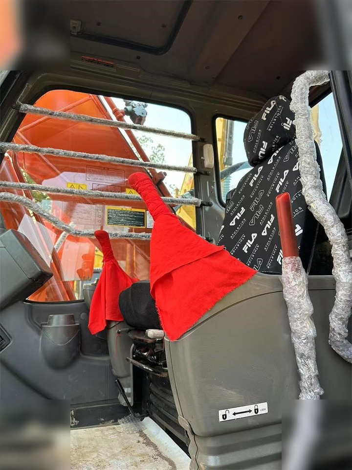 Escavadora de rastos HITACHI ZX200: foto 6