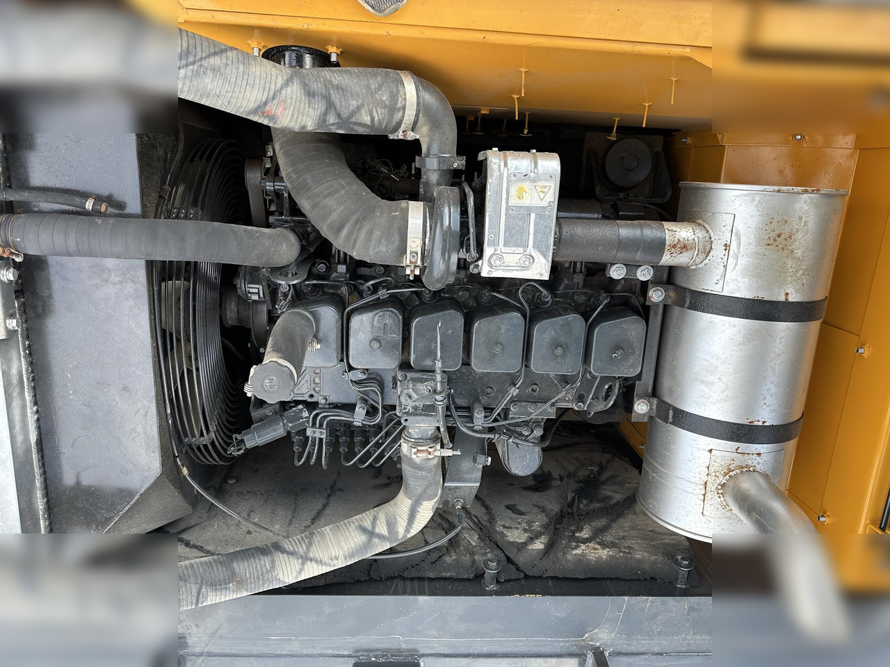 Escavadora de rastos HYUNDAI ROBEX 220 LC-9S: foto 6