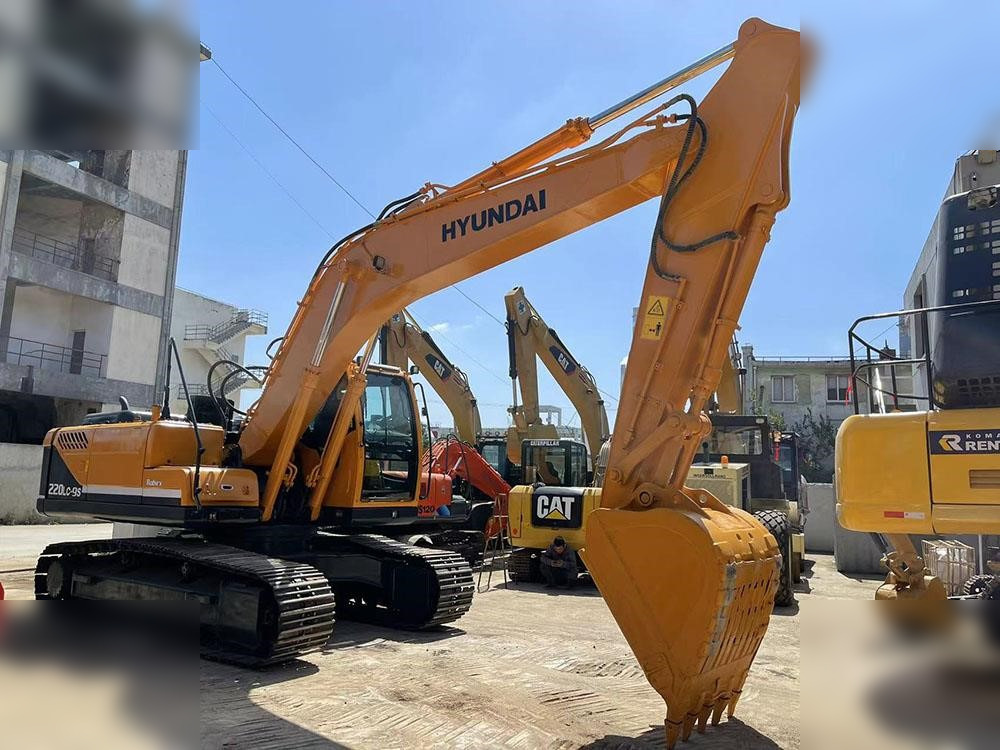 HYUNDAI ROBEX 220 LC-9S - Escavadora de rastos: foto 5 HYUNDAI ROBEX 220 LC-9S - Escavadora de rastos: foto 5