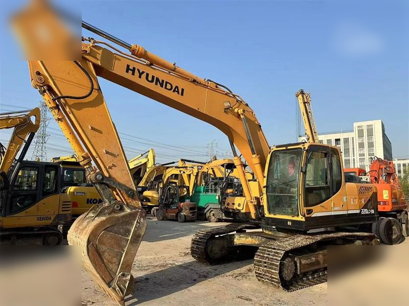 HYUNDAI ROBEX 220 LC-9S - Escavadora de rastos: foto 5 HYUNDAI ROBEX 220 LC-9S - Escavadora de rastos: foto 5