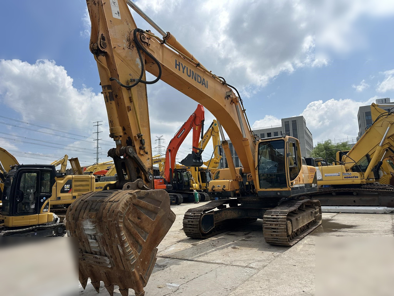 HYUNDAI ROBEX 305 LC-7 - Escavadora de rastos: foto 4 HYUNDAI ROBEX 305 LC-7 - Escavadora de rastos: foto 4