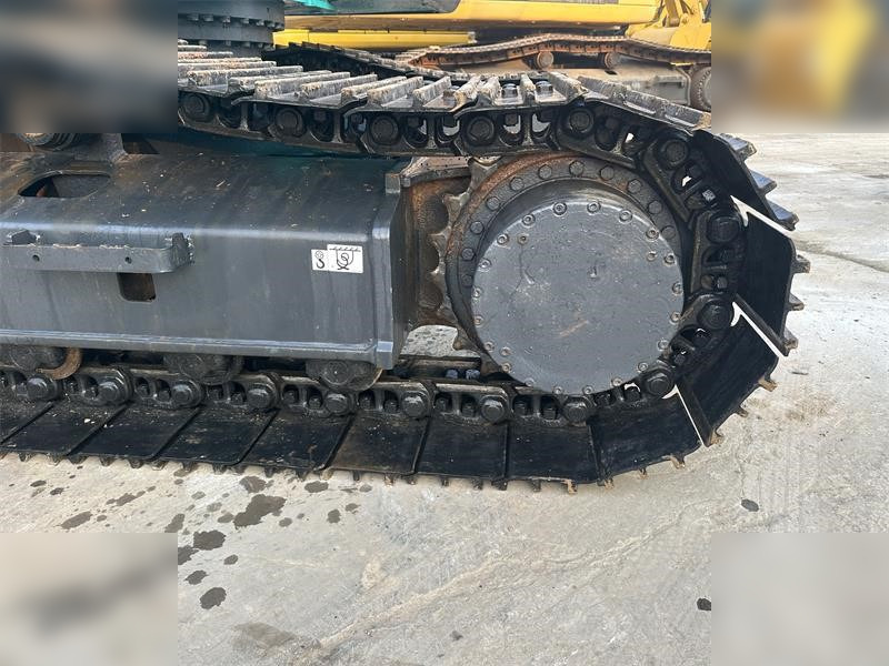 KOBELCO SK200-6E - Escavadora de rastos: foto 5 KOBELCO SK200-6E - Escavadora de rastos: foto 5