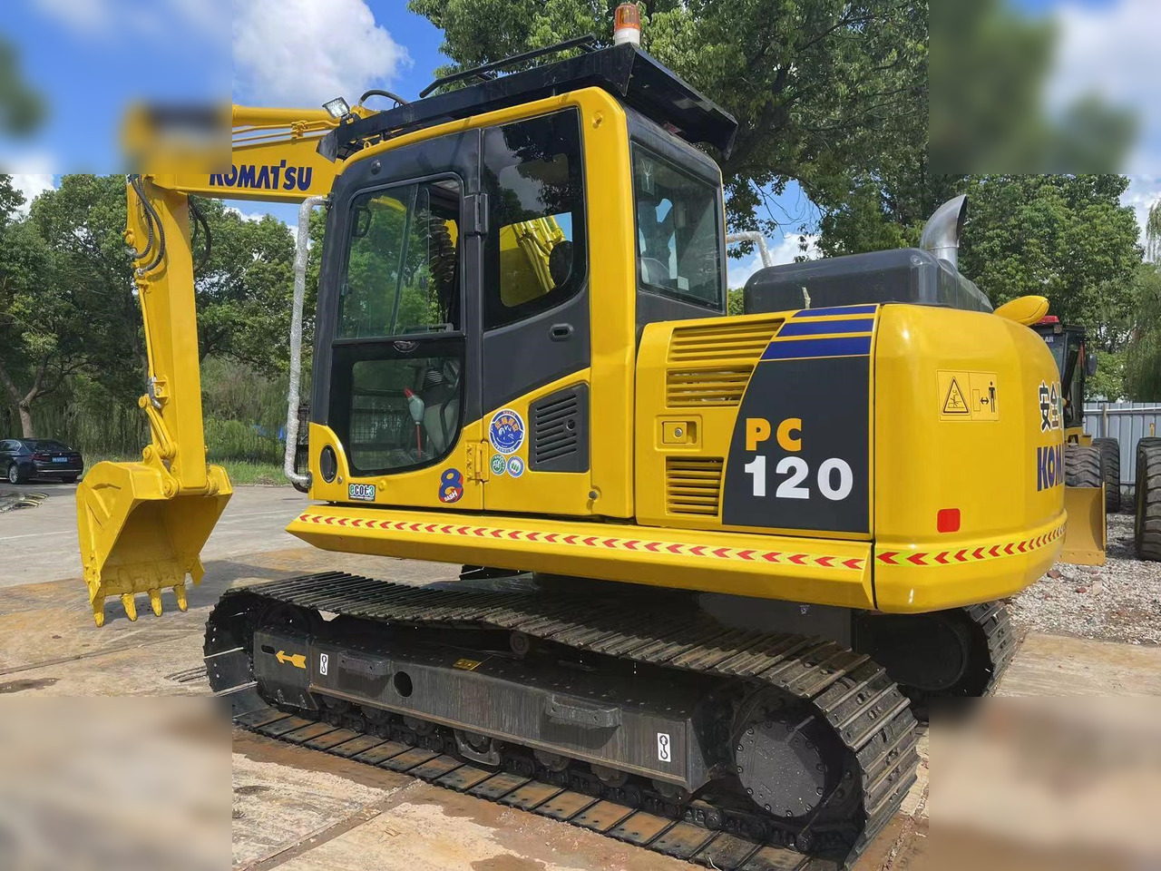 KOMATSU PC120-8 - Escavadora de rastos: foto 2 KOMATSU PC120-8 - Escavadora de rastos: foto 2
