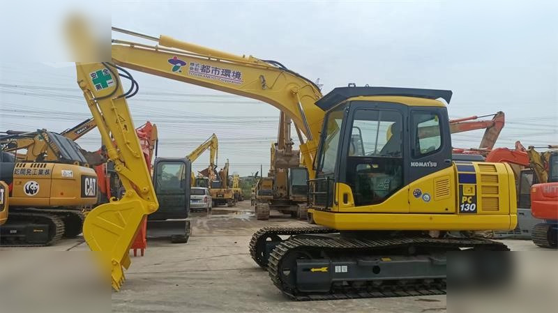 KOMATSU PC130-7 - Escavadora de rastos: foto 2 KOMATSU PC130-7 - Escavadora de rastos: foto 2