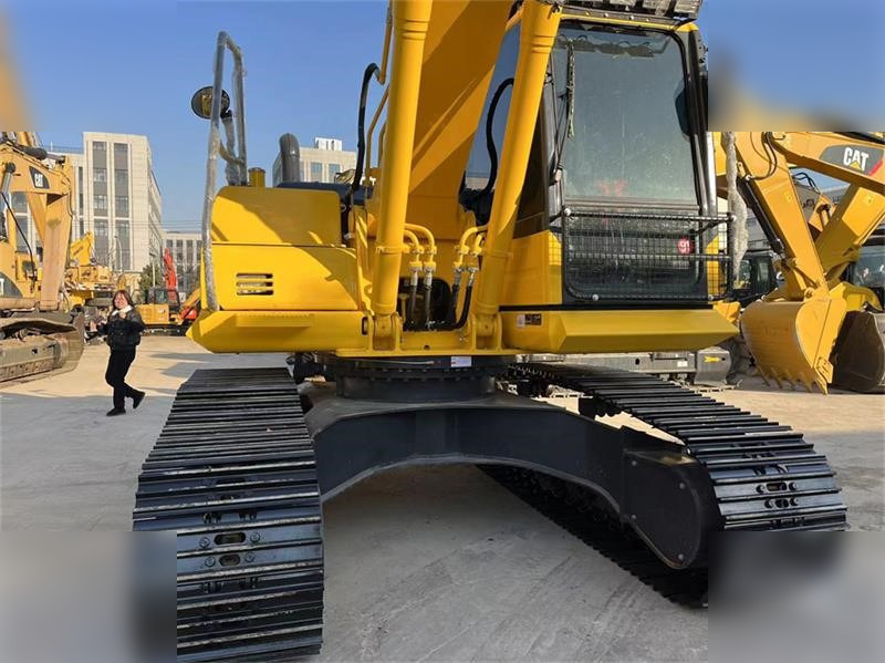 KOMATSU PC200-8N1 - Escavadora de rastos: foto 4 KOMATSU PC200-8N1 - Escavadora de rastos: foto 4