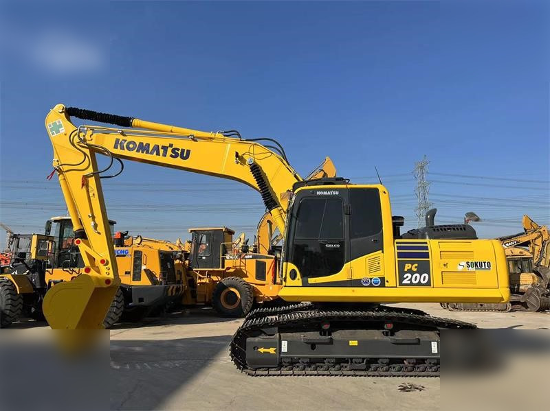 KOMATSU PC200-8N1 - Escavadora de rastos: foto 1 KOMATSU PC200-8N1 - Escavadora de rastos: foto 1