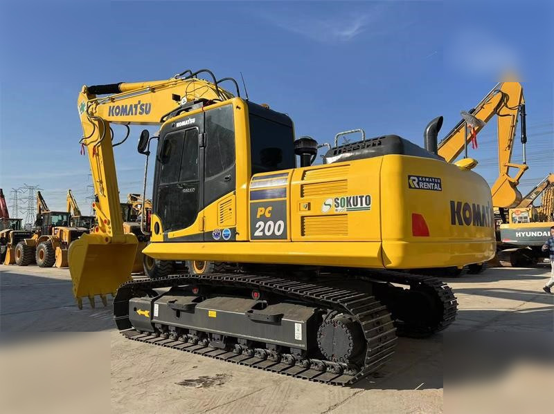 KOMATSU PC200-8N1 - Escavadora de rastos: foto 3 KOMATSU PC200-8N1 - Escavadora de rastos: foto 3